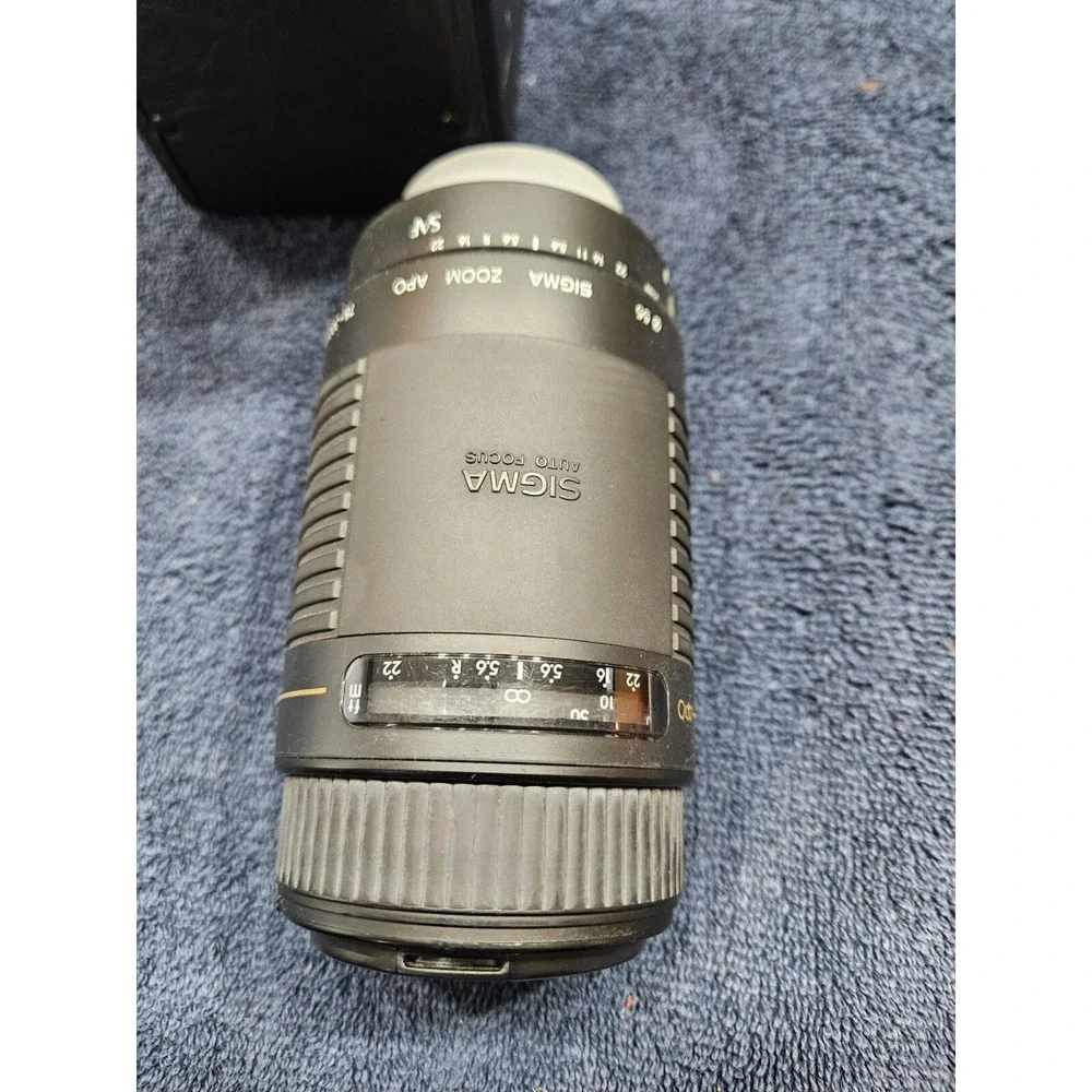 Vintage‎ Sigma Auto Focus SAF APO 75-300mm 1:4 - 5.6 ZOOM Lens Japan With Case